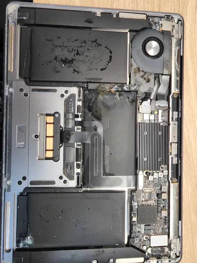 macbook full repair cheap in Brisbane