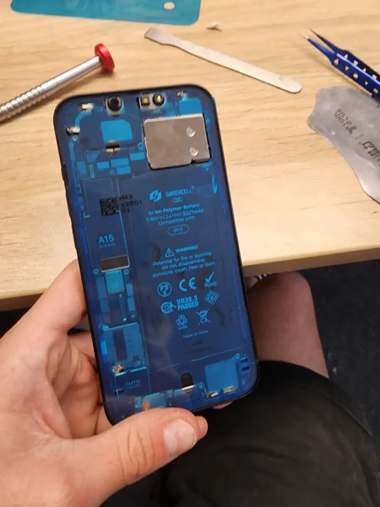 iphone screen repair cost in Brisbane